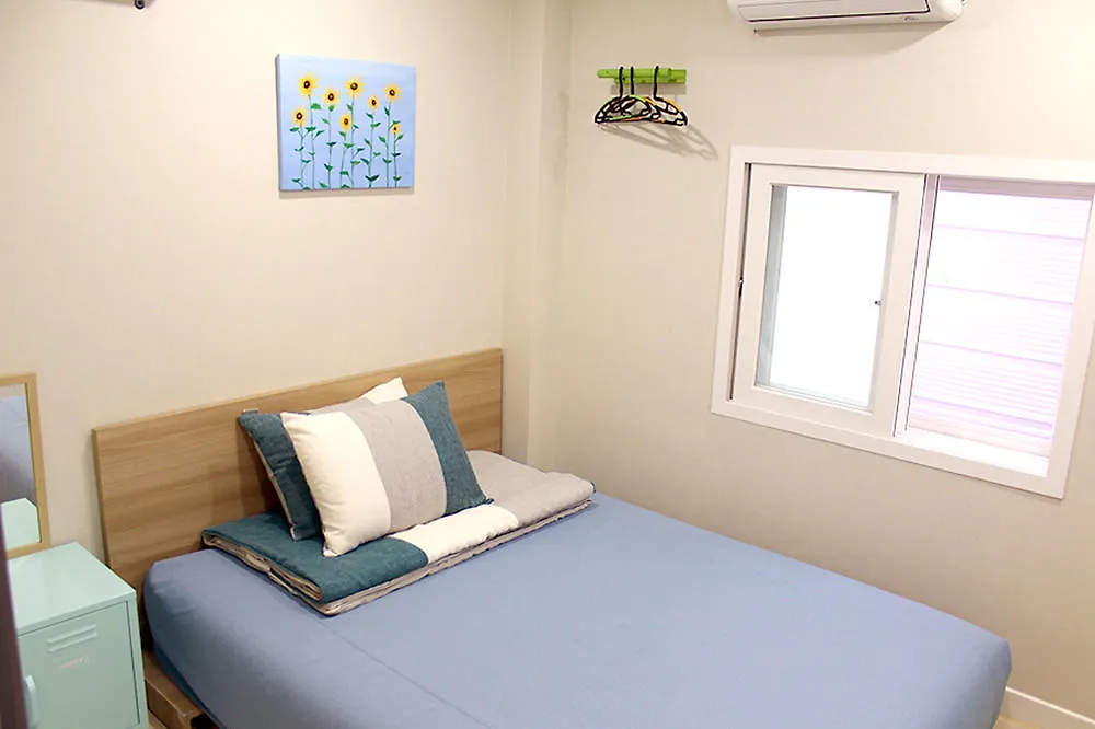 Viva Guesthouse Busan 2*,